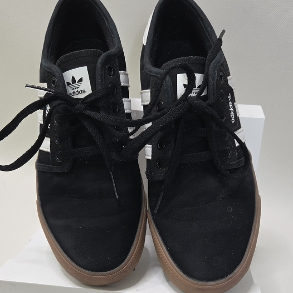 Adidas Men's Black and White Sneakers with Brown Sole - Picture 3 of 7